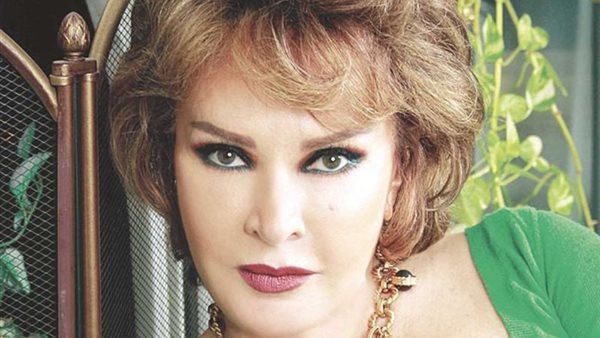 الفنانة الكبيرة صفية العمري