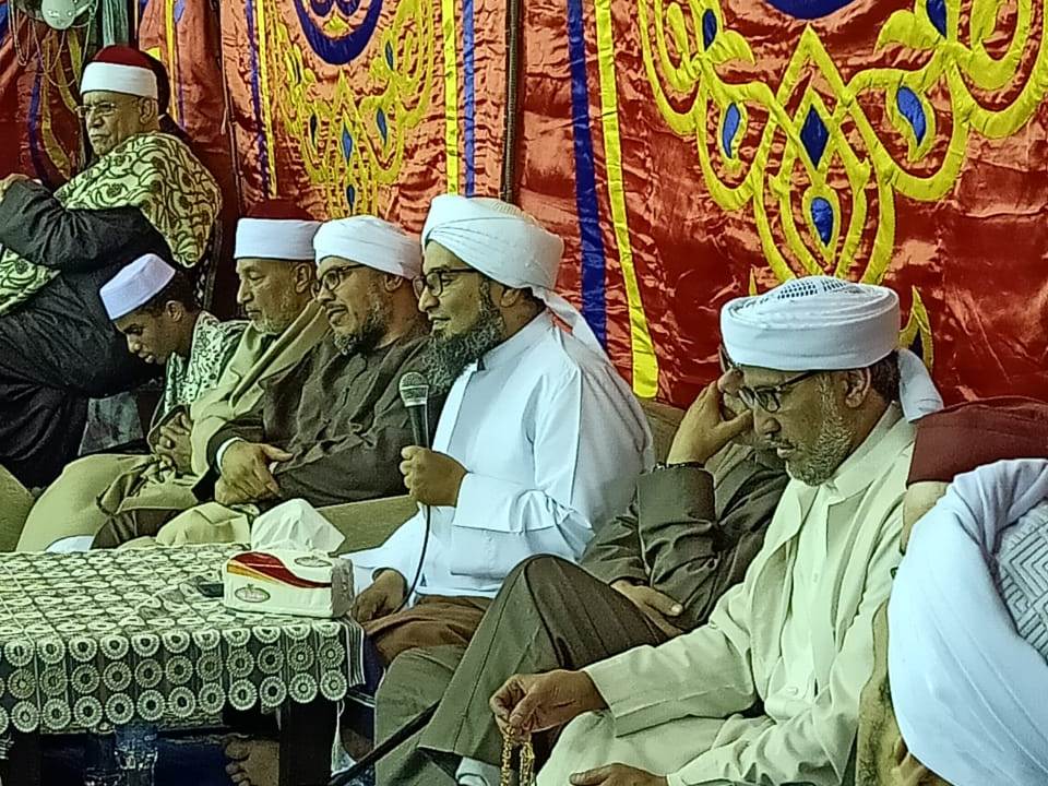 الجفرى وفاروق وزكى وابوشعر نجوم متألقة فى مولد الحسين 