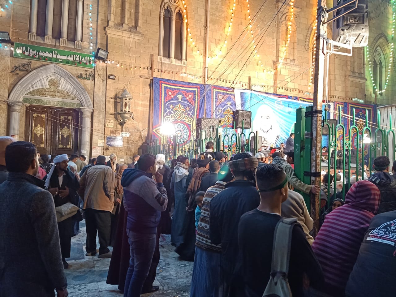 الجفرى وفاروق وزكى وابوشعر نجوم متألقة فى مولد الحسين 