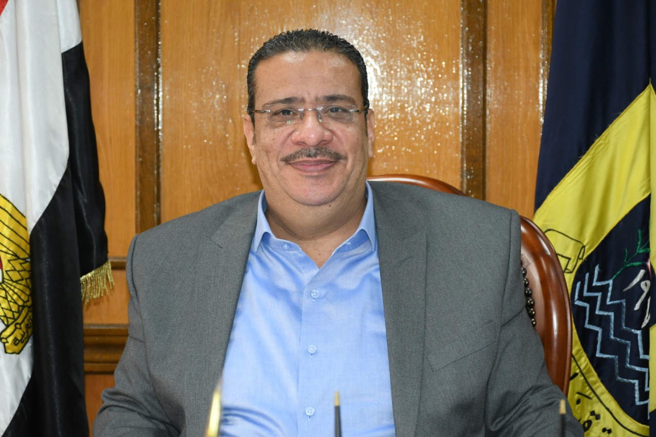د أحمد زكي