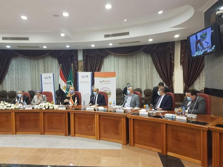 محافظ المنيا ورئيس الجامعة يستقبلان وزيري 