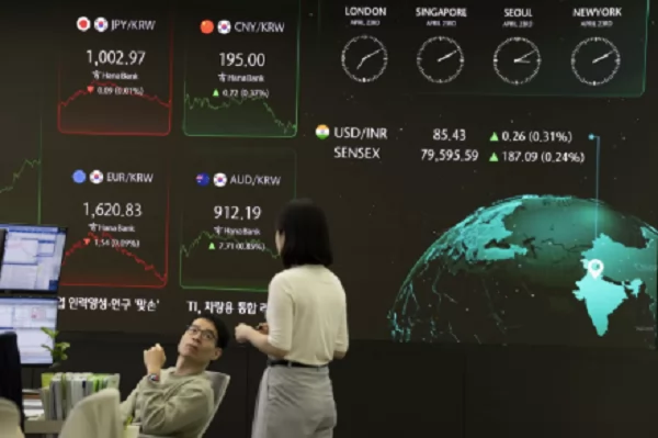 صعود الأسهم اليابانية مع تراجع عوائد السندات 