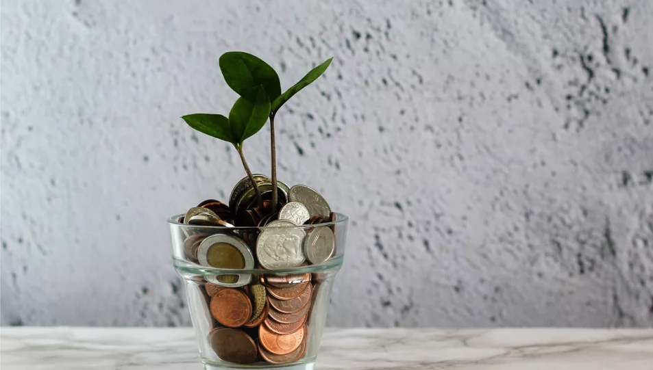 هل يجوز تخصيص جزء من الزكاة في مساعدة الغارمين؟ 