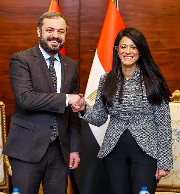 دعوة أرمينية لوزيرة التخطيط للمشاركة في قمة الاستثمار مايو المقبل 