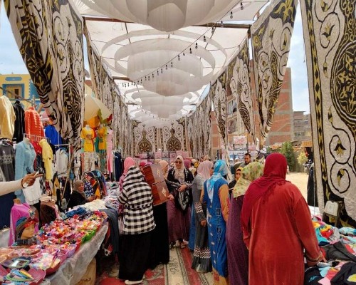 بأسعار مخفضة.. مستقبل وطن بكفر شكر ينظم معرض لبيع مستلزمات الأسرة