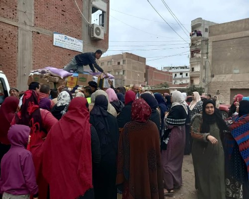 بأسعار مخفضة.. مستقبل وطن بكفر شكر ينظم معرض لبيع مستلزمات الأسرة