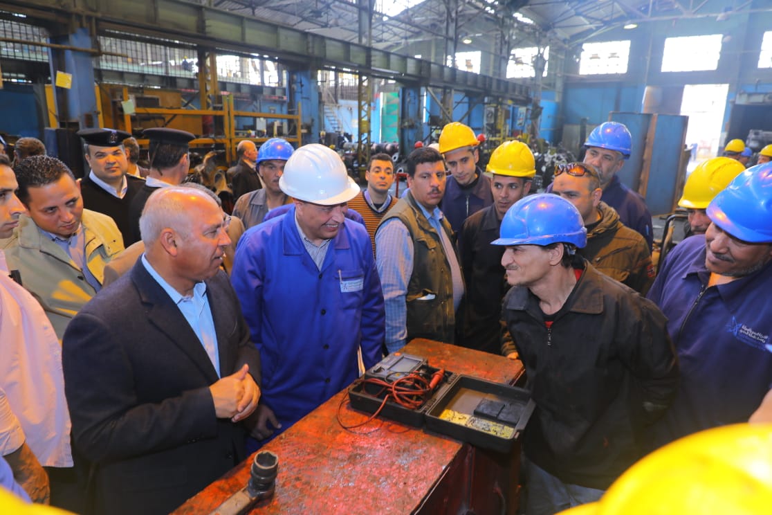 الوزير: مجمع للخدمات ببشتيل بتكلفة 350مليون جنيه