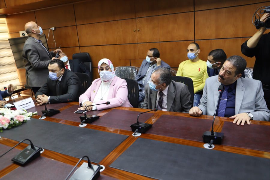 سعفان ومحافظ الدقهلية يلتقيان العمالة العائدة من الخارج لمساعدتهم في عمل مشروعات صغيرة