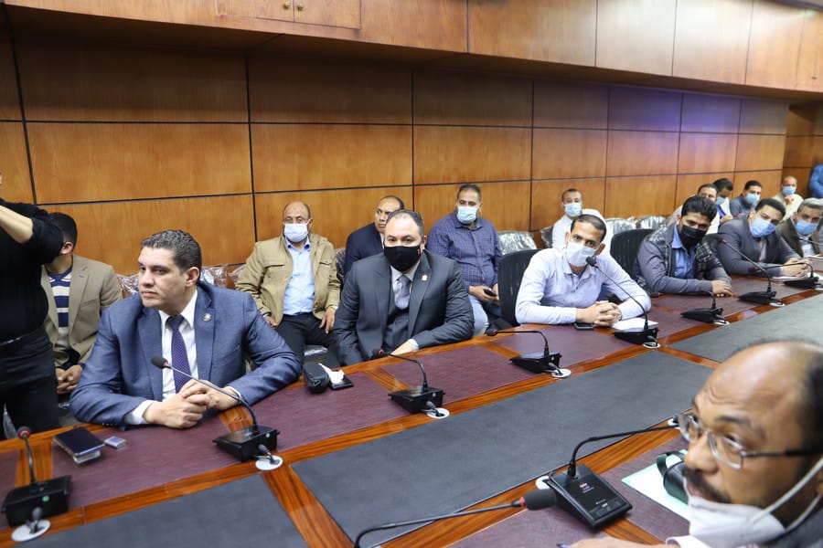سعفان ومحافظ الدقهلية يلتقيان العمالة العائدة من الخارج لمساعدتهم في عمل مشروعات صغيرة