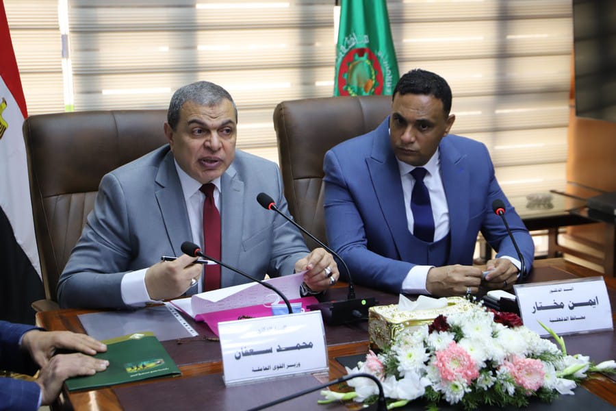 سعفان ومحافظ الدقهلية يلتقيان العمالة العائدة من الخارج لمساعدتهم في عمل مشروعات صغيرة