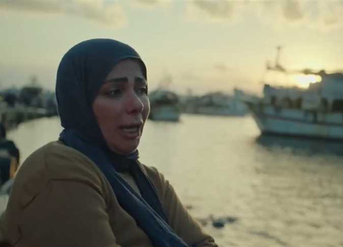 مني زكي..  تحت الوصاية 