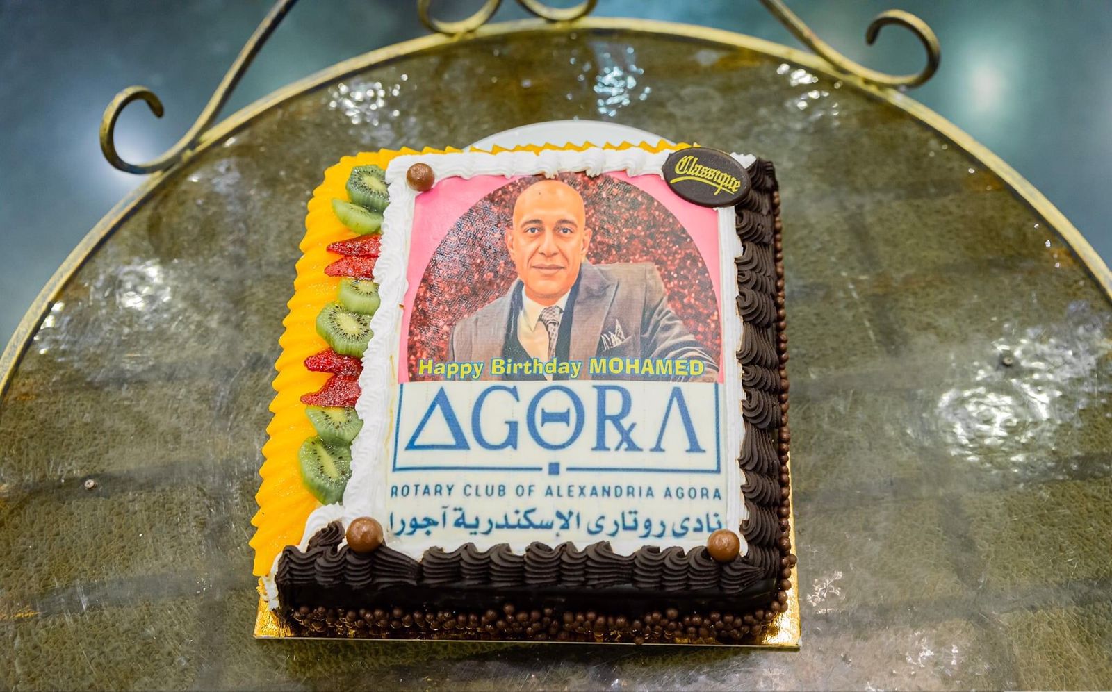 محمد عبدالحافظ يحتفل بعيد ميلاده بحضور نجوم مسلسل 