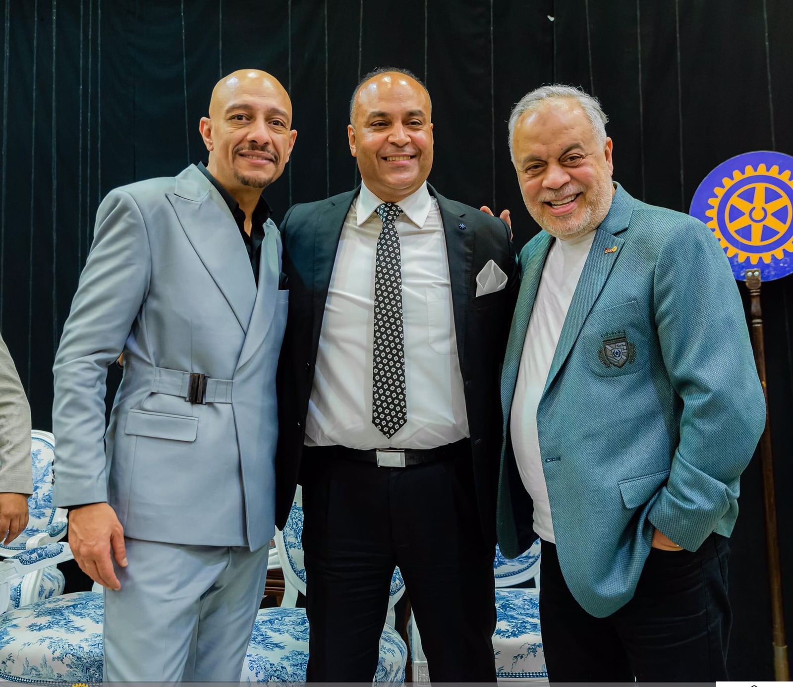 محمد عبدالحافظ يحتفل بعيد ميلاده بحضور نجوم مسلسل 