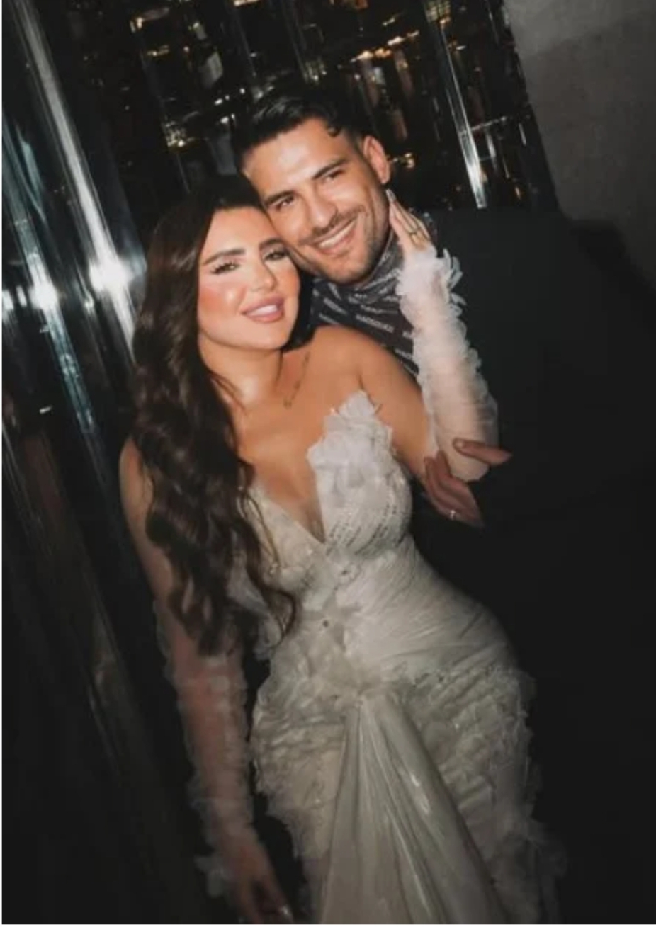 مسلم وزوجته يارا تامر 