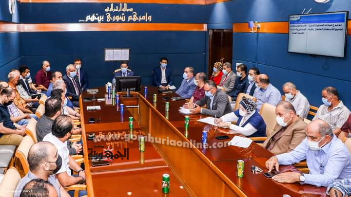 رئيس هيئة ميناء دمياط يترأس إجتماعا مع ممثلى الشركات والتوكيلات العاملة بالميناء