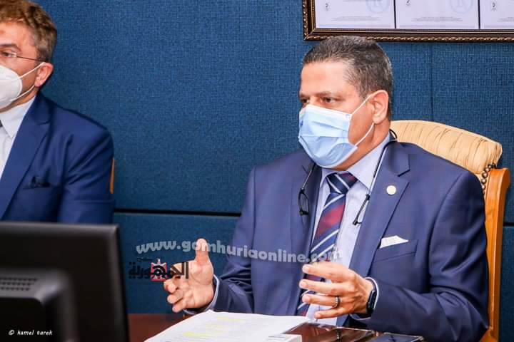 رئيس هيئة ميناء دمياط يترأس إجتماعا مع ممثلى الشركات والتوكيلات العاملة بالميناء