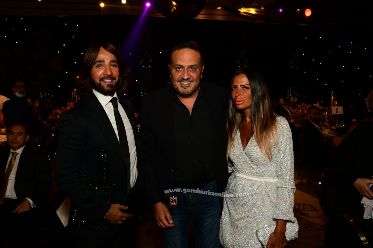 بالصور.. نحوم الفن والمشاهير في زفاف ابنة عصام إمام شقيق الزعيم 