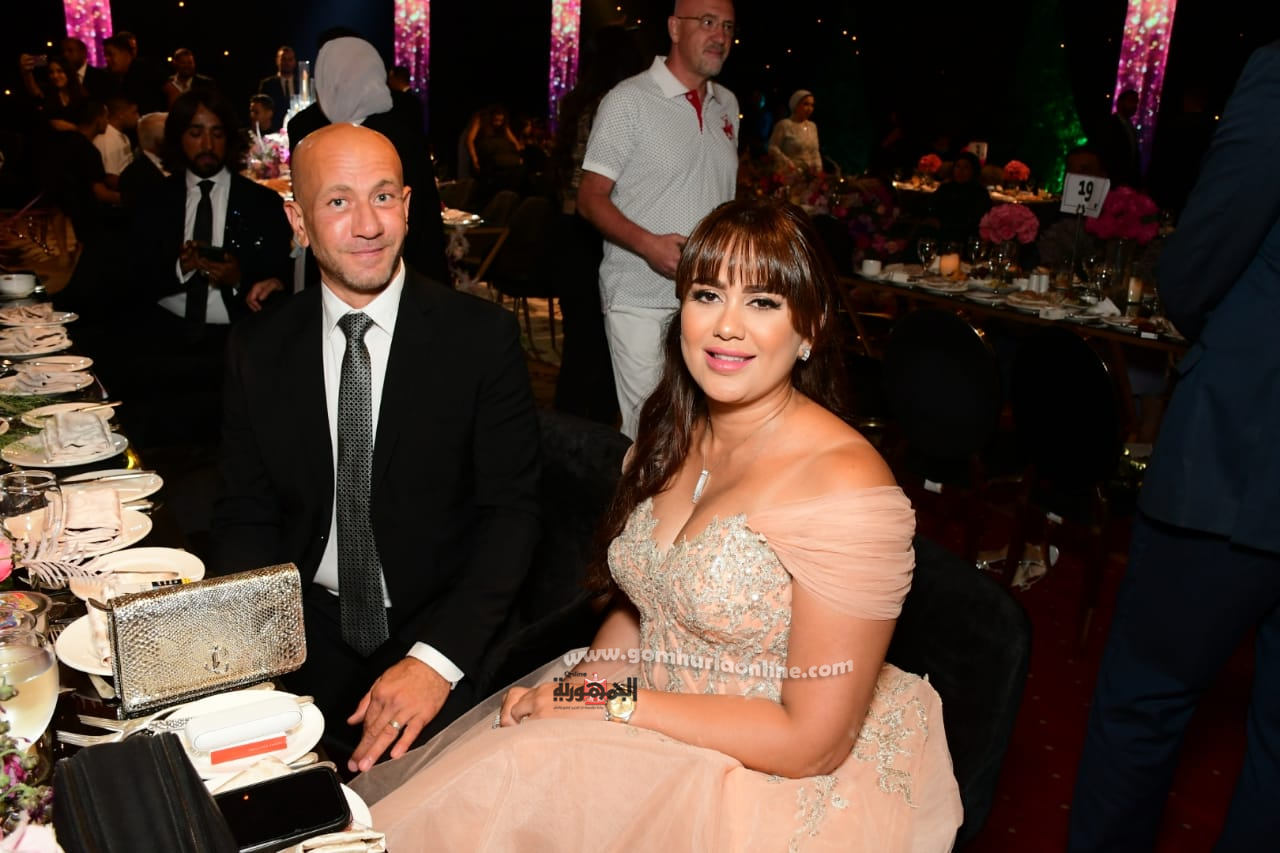 بالصور.. نحوم الفن والمشاهير في زفاف ابنة عصام إمام شقيق الزعيم 