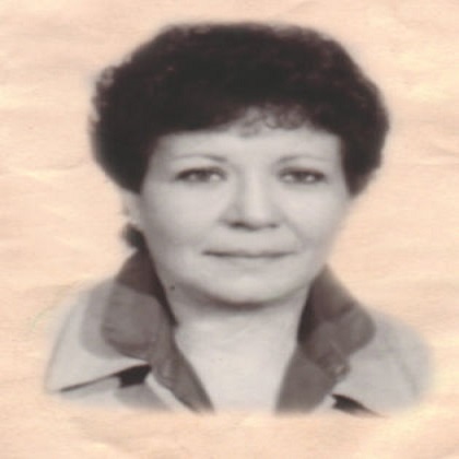 نادية شكرى