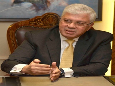 الدكتور أيمن عاشور وزير التعليم العالي والبحث العلمي