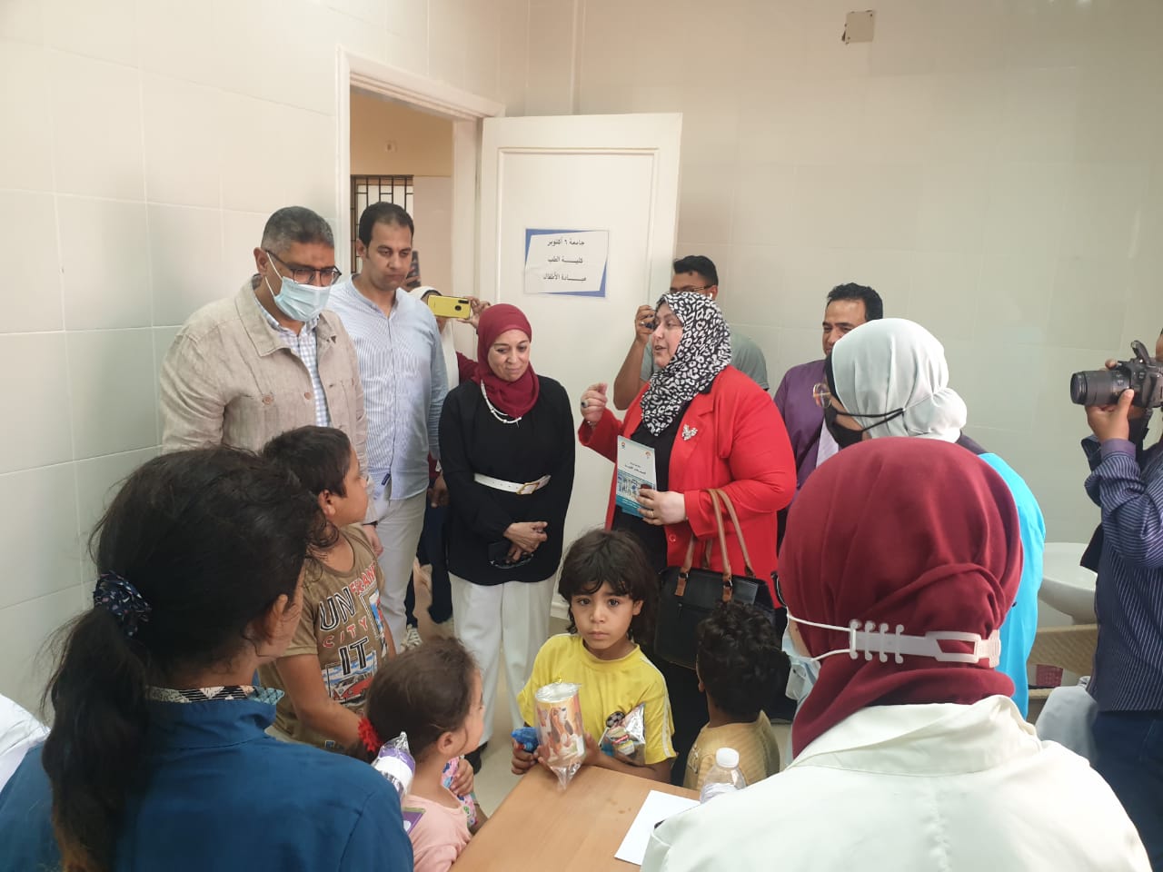 برعاية جهاز مدينة ٦أكتوبرتنظيم قافلة طبية وتوعية صحية مجانية  