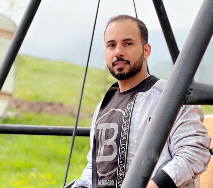 الشاعر السعودي بندر سعيد