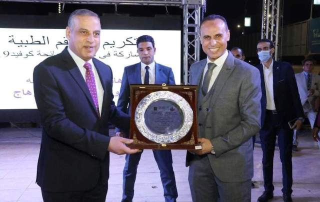 تقديرا لجهودهم .تكريم 250 من العاملين بالقطاع الطبى بسوهاج.صور