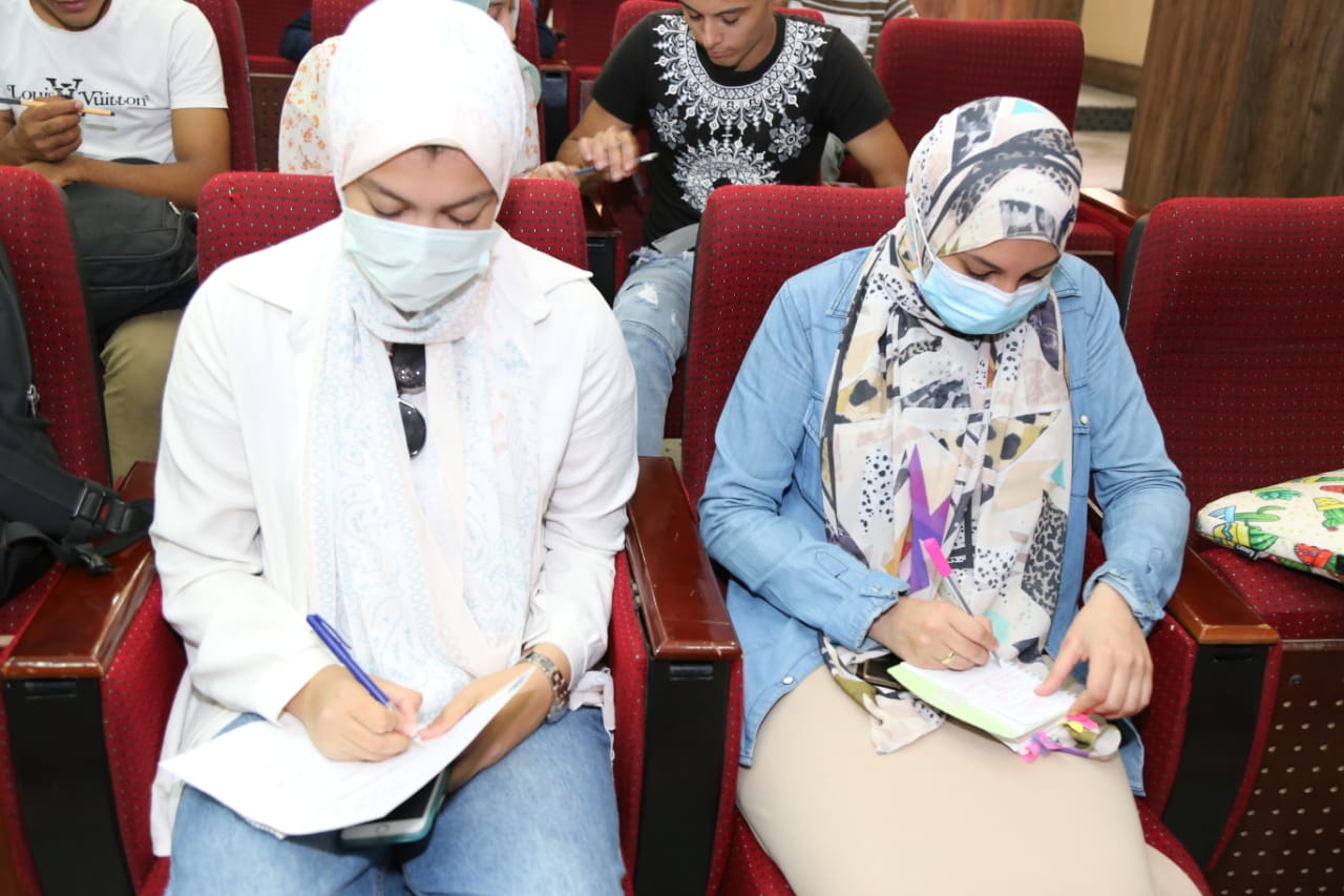 قومي المرأة يعقد ندوة عن مخاطر الحروق وتقبل المصابين في المجتمع