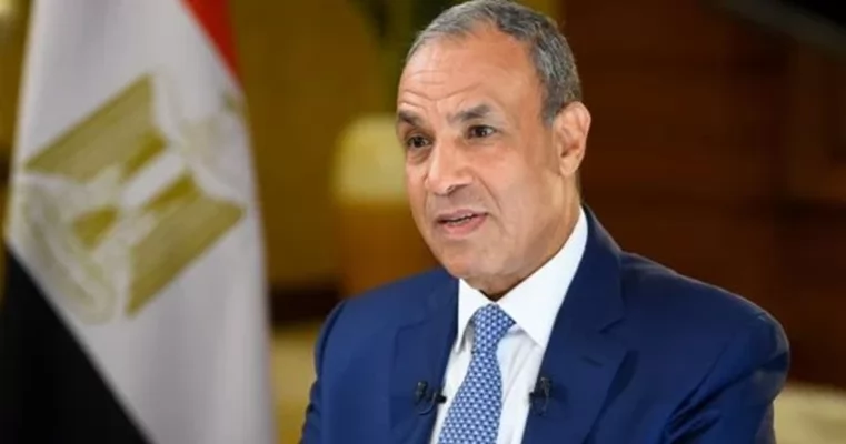 الدكتور بدر عبد العاطي