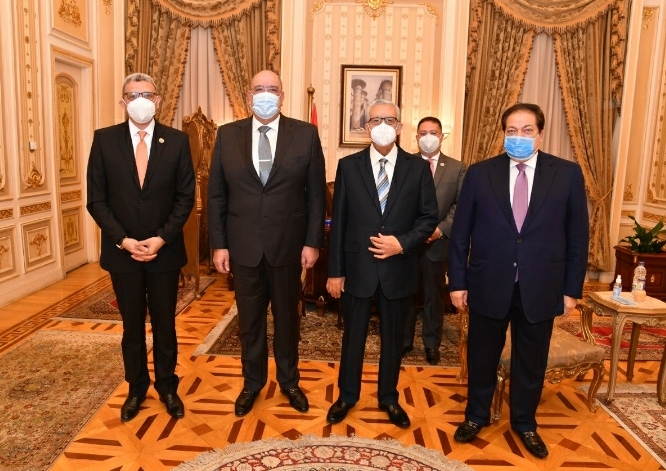 رئيس الجهاز المركزي للمحاسبات يهنئ المستشار حنفي جبالي