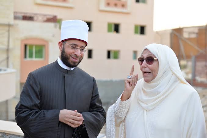 د الأزهري مع الدكتورة عبلة الحكلاوي