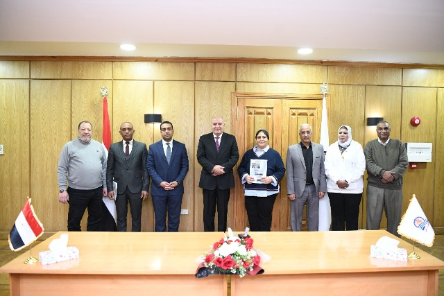 مركز خدمي حضاري بالتعاون بين المحافظة قنا واحدى المؤسسات 