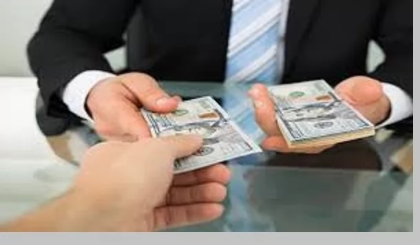 شروط إعطاء زكاة الشركات للموظفين المحتاجين 