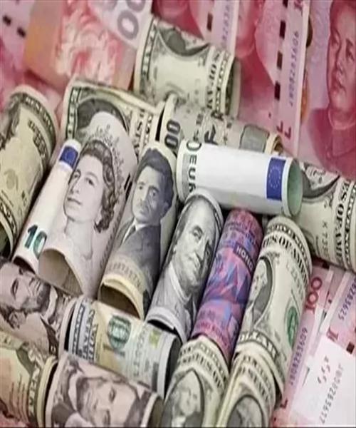 أسعار العملات اليوم.. الدولار يتراجع واليورو يواصل الارتفاع 