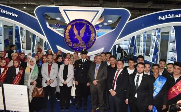 طلاب جامعة بنها يشاركون في فعاليات معرض القاهرة الدولي للكتاب 