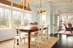 غرفه طعام أنيقه ومثاليه