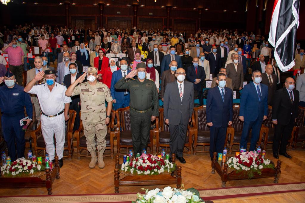 رئيس الجامعة : ملحمة  العبور استغرقت 6 ساعات وأبهرت العالم