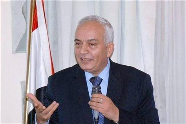 الدكتور رضا  حجازي  وزير التربية والتعليم