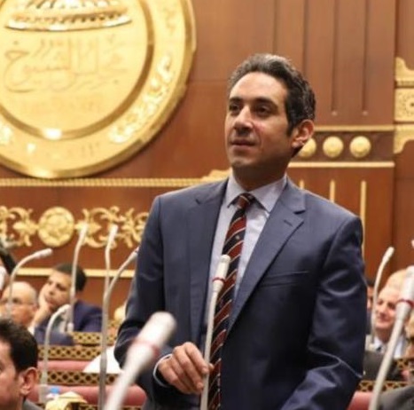 النائب ايمن محمد حامد شريف