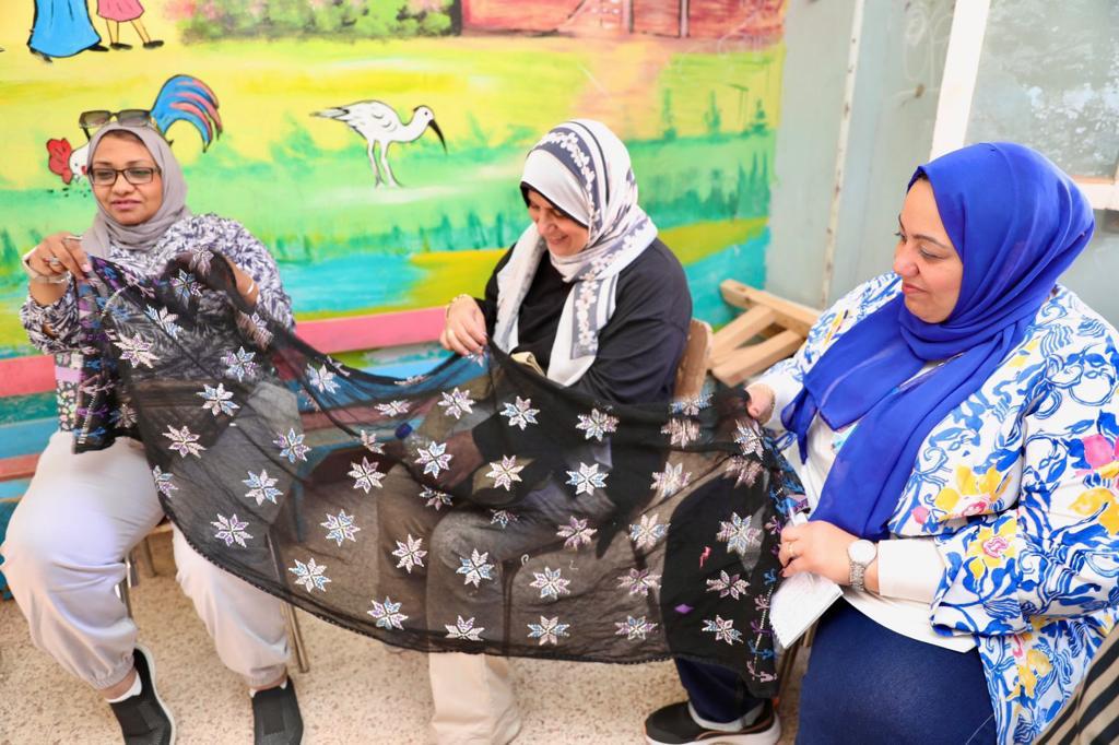 بدء أولى مراحل تسجيل علامة جماعية لحرفة التلي بإسم المرأة المصرية