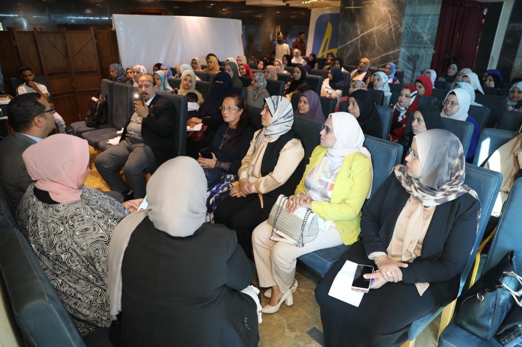 بدء أولى مراحل تسجيل علامة جماعية لحرفة التلي بإسم المرأة المصرية