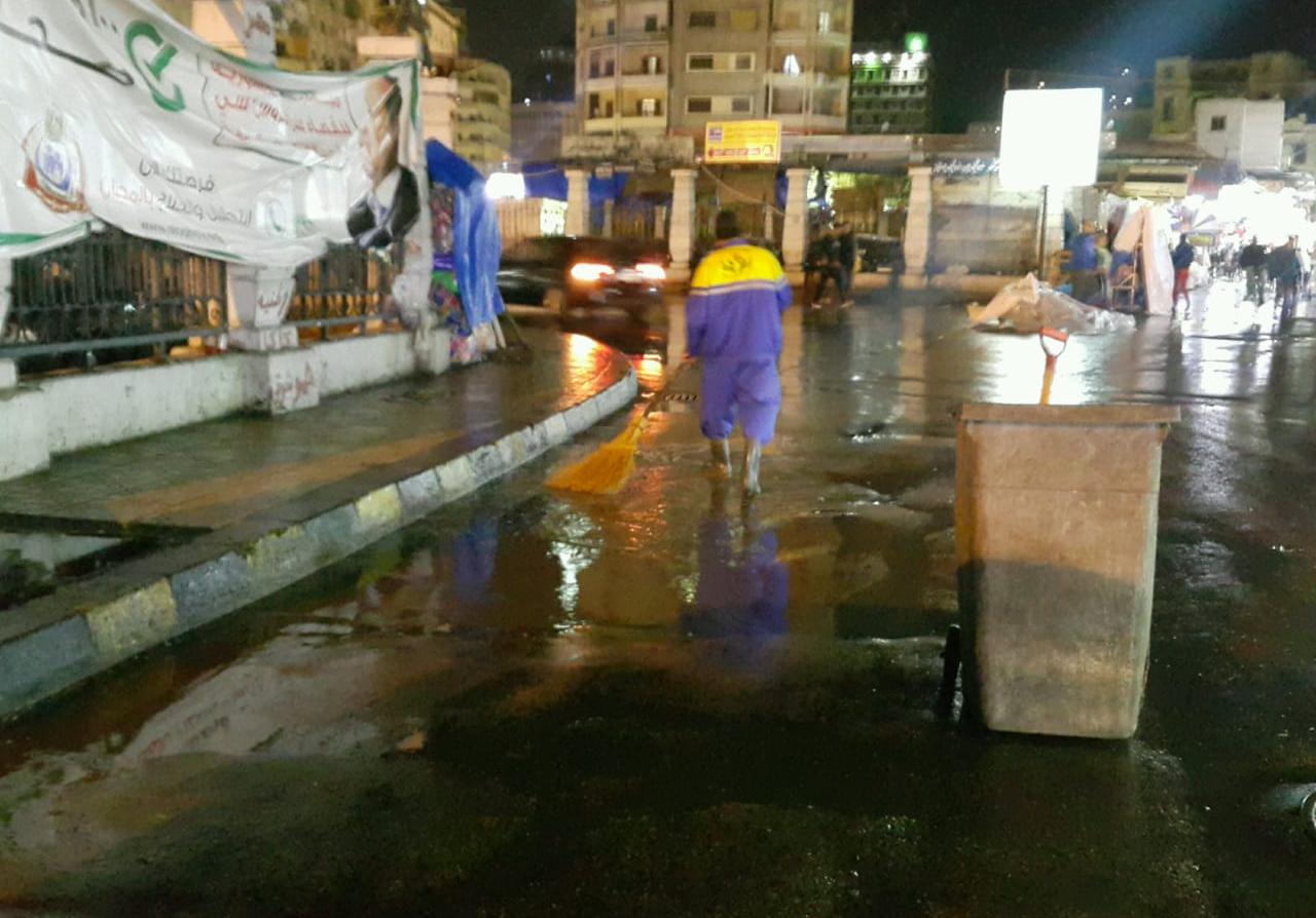 الأمطار الرعدية تغلق شوارع الإسكندرية