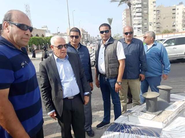 محافظ بورسعيد يتفقد أعمال تجميل مدخل بورسعيد  ورفع كفاءة عدد من المناطق بالصور