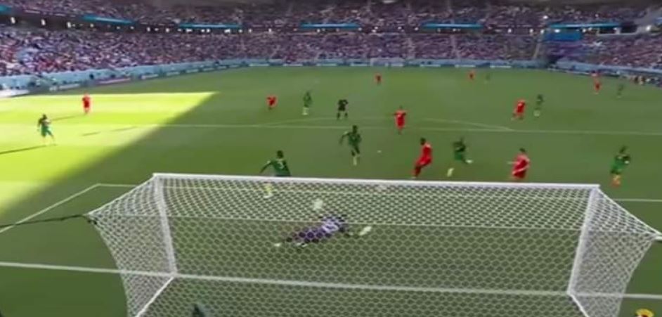  منتخب سويسرا و الكاميرون