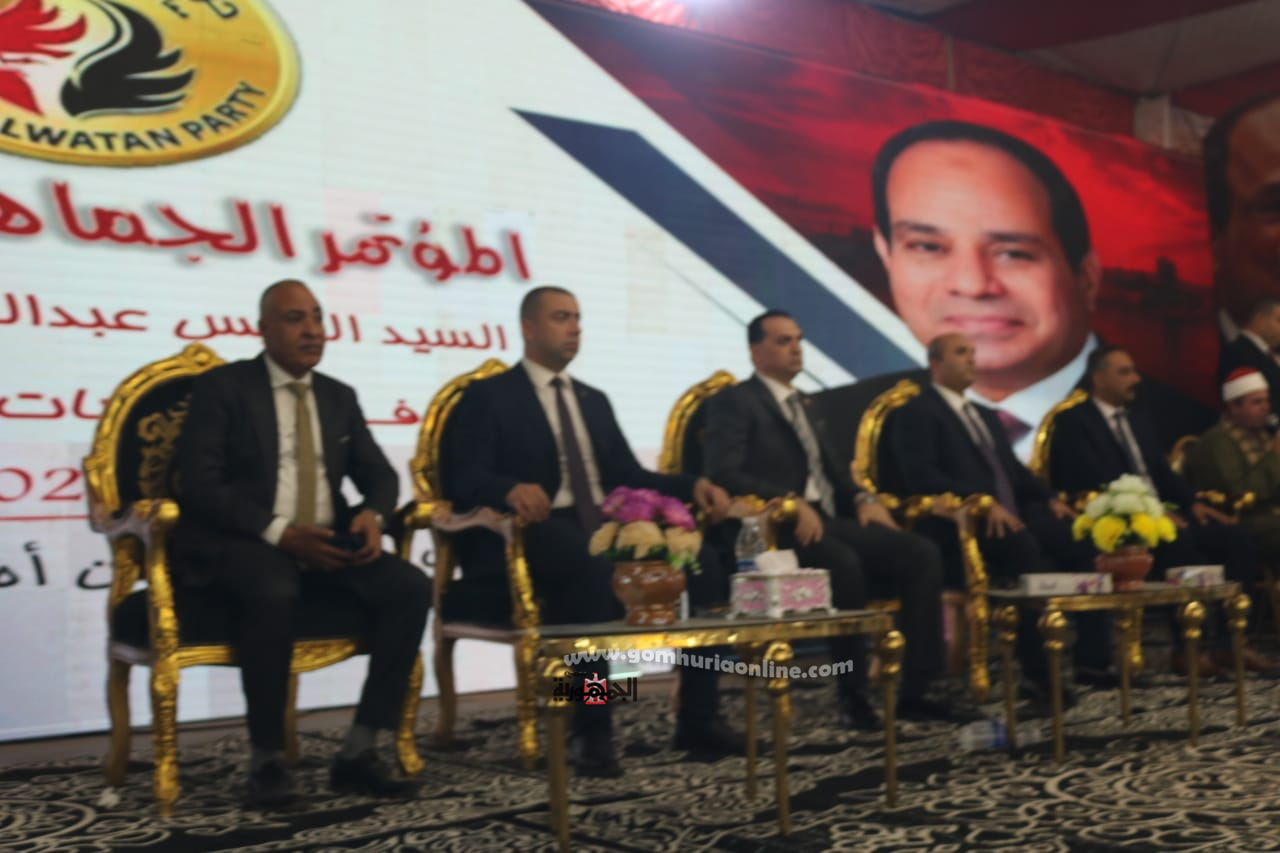 أهالى الريف بالسويس في مؤتمر جماهيري لحماة الوطن لتأييد السيسي 