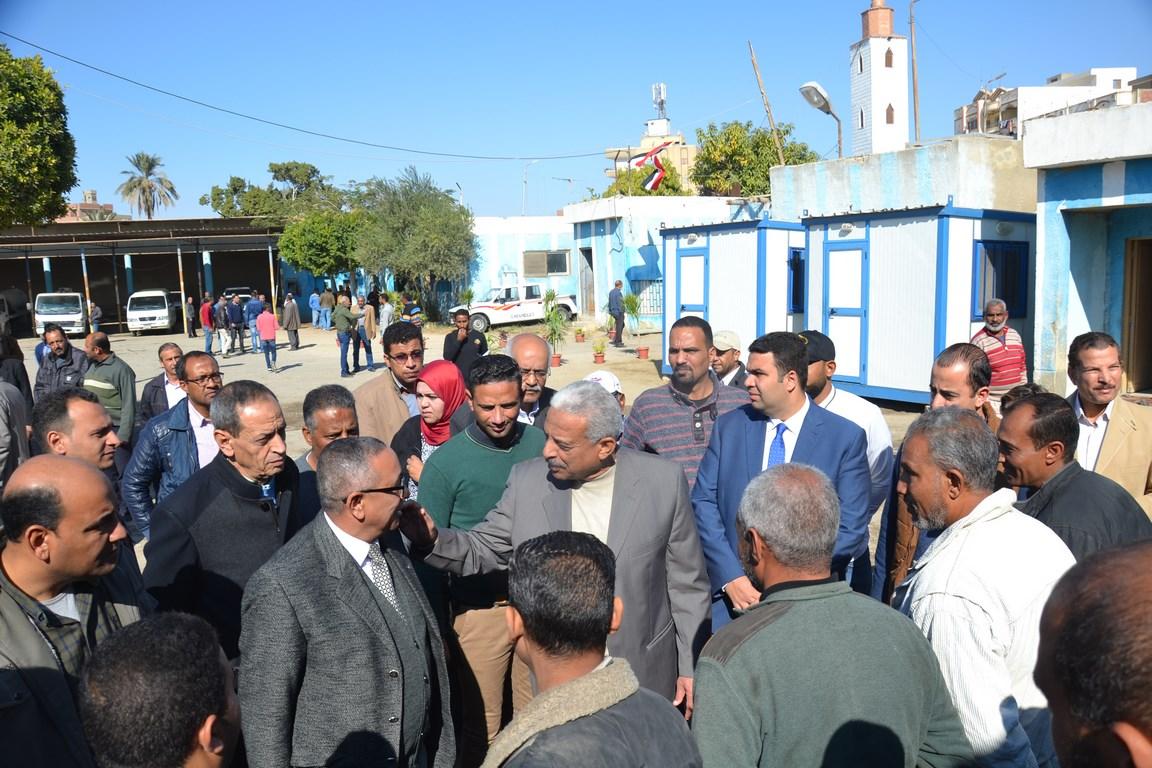 لجان لجرد مخازن وورش المحافظة والاحياء 