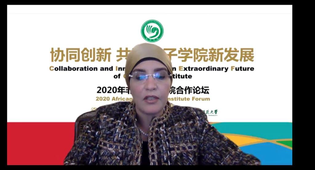 معهد كونفوشيوس جامعة القاهرة يفوز بجائزة أفضل مركز امتحانات للغة الصينية بمصر والدول العربية والقارة الأفريقية