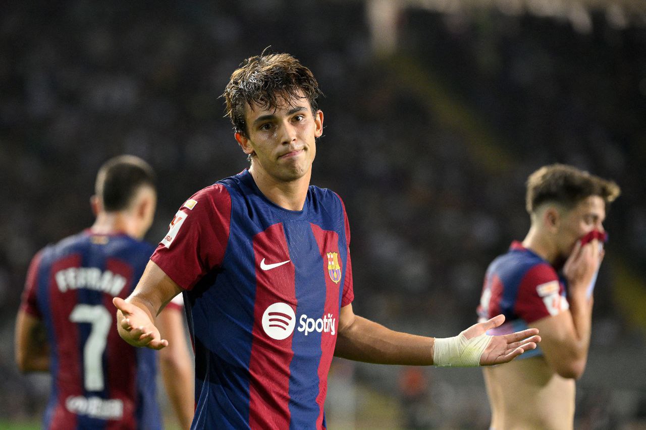 جواو فيليكس لاعب برشلونة