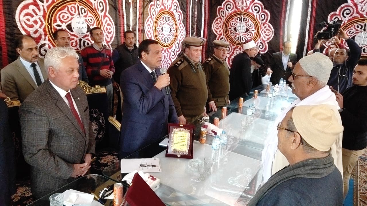 محافظ البحيرة ومدير الأمن ينهيان خصومة ثأرية بين عائلتين حبيب وعيسى بدمنهور