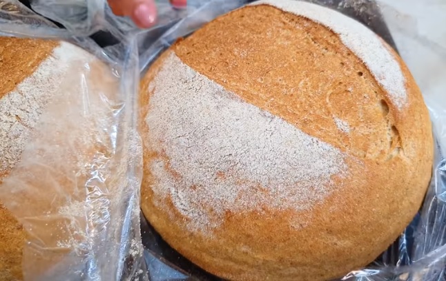 طريقة عمل الخبز فى الكيس الحرارى بالفيديو 